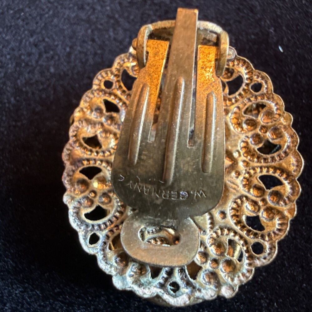 Vintage West Germany Cameo Brooch Clip Earring Set Gold Filigree Faux Pearl 1950 - Picture 5 of 9